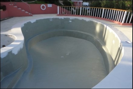 Какой бетон использовать для строительства бассейна